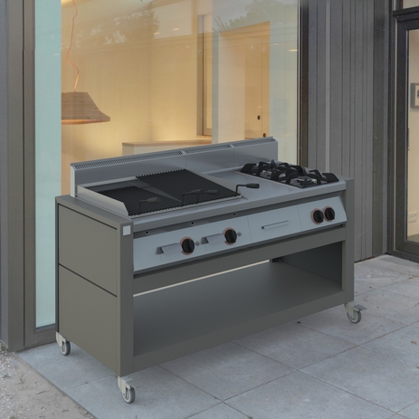 Outdoor kitchens