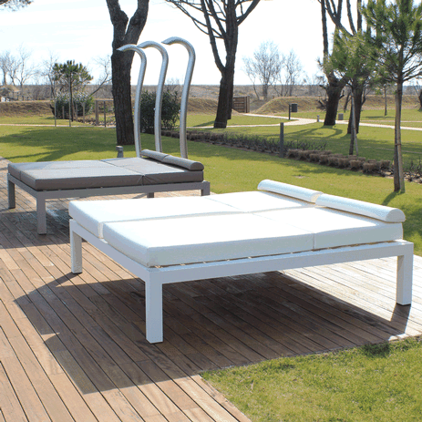 Day bed pour l'extérieur et piscine